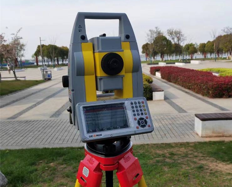 中緯ZOOM95全站儀:高精度測量領(lǐng)域的革新之作